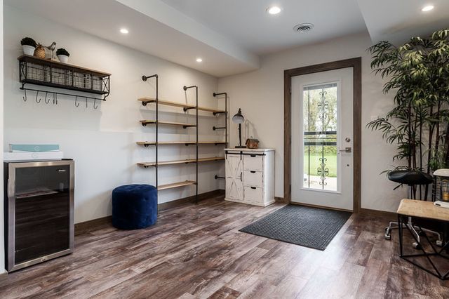 7146 BARNGATE Drive, South Beloit, IL 61080