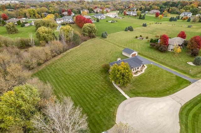 7146 BARNGATE Drive, South Beloit, IL 61080