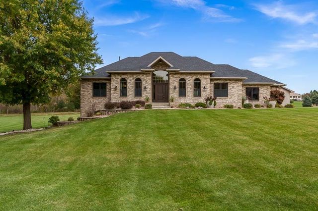 7146 BARNGATE Drive, South Beloit, IL 61080