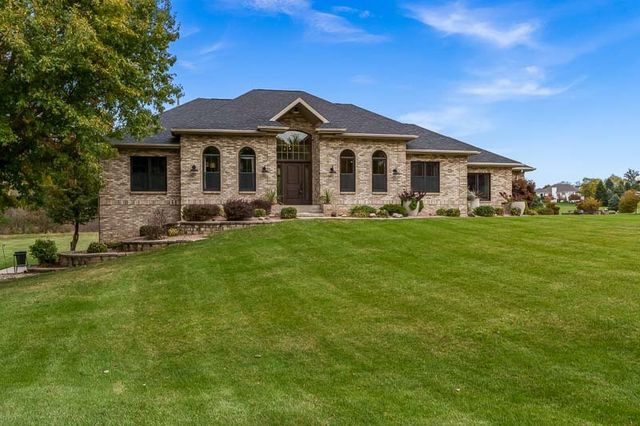 7146 BARNGATE Drive, South Beloit, IL 61080