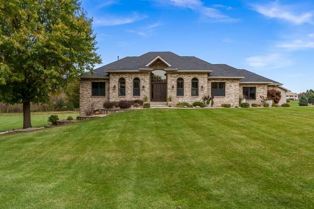 7146 BARNGATE Drive, South Beloit, IL 61080