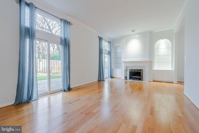3921 RUST HILL PL, Fairfax, VA 22030