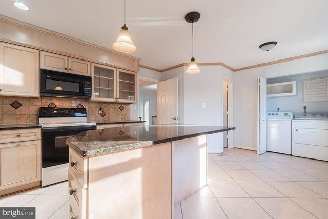 3921 RUST HILL PL, Fairfax, VA 22030