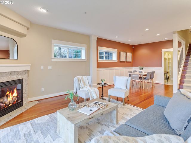 3642 Sw BAIRD St 5, Portland, OR 97219