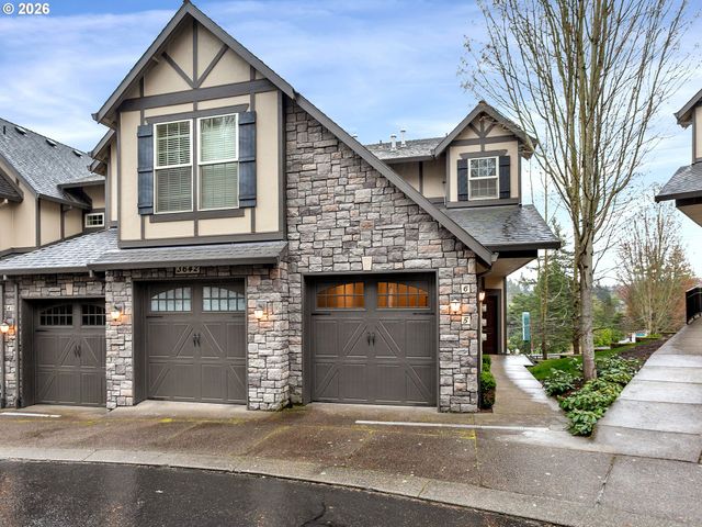 3642 Sw BAIRD St 5, Portland, OR 97219