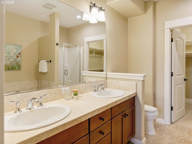 3642 Sw BAIRD St 5, Portland, OR 97219