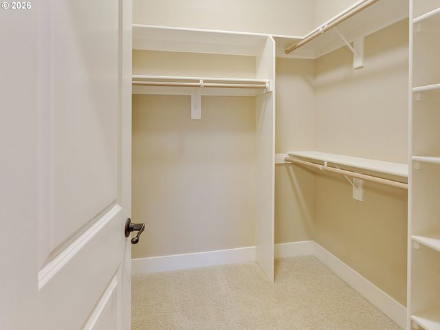 3642 Sw BAIRD St 5, Portland, OR 97219