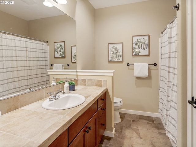 3642 Sw BAIRD St 5, Portland, OR 97219