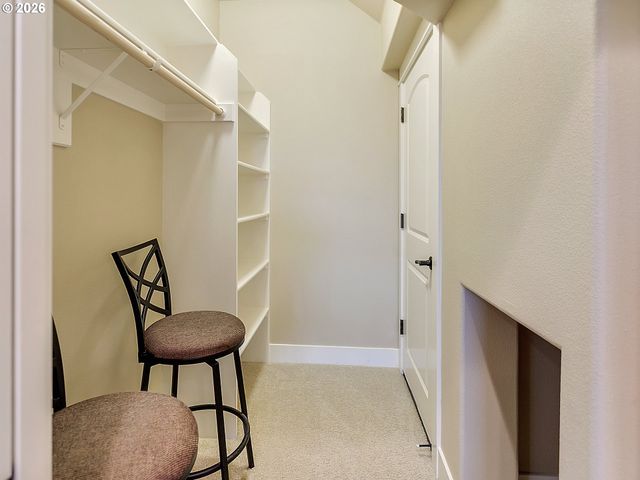 3642 Sw BAIRD St 5, Portland, OR 97219