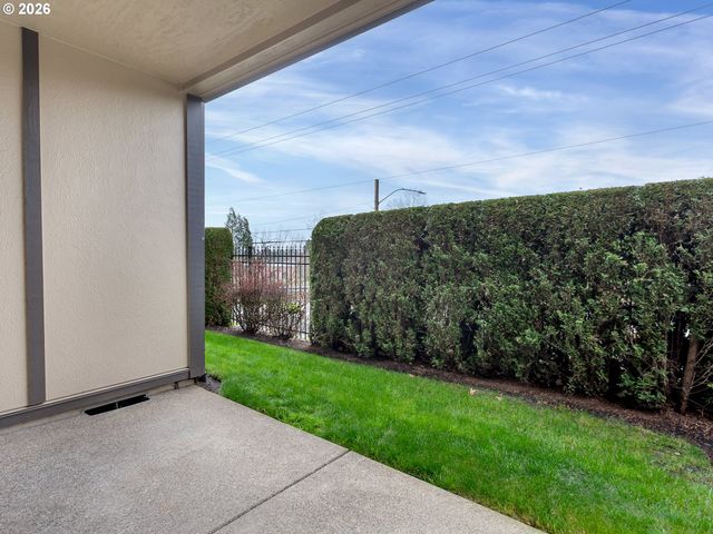 3642 Sw BAIRD St 5, Portland, OR 97219