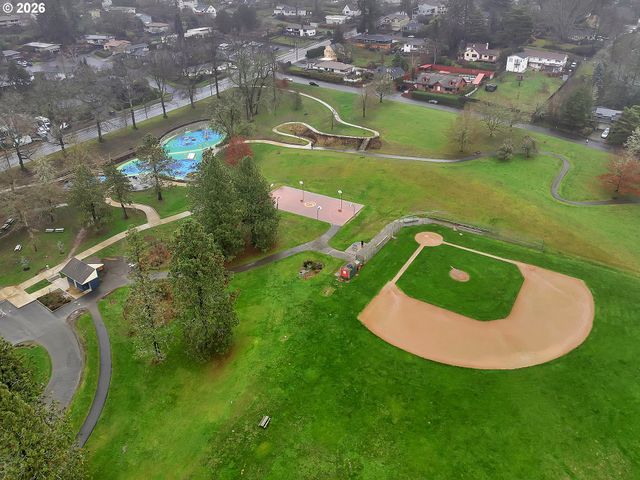 3642 Sw BAIRD St 5, Portland, OR 97219