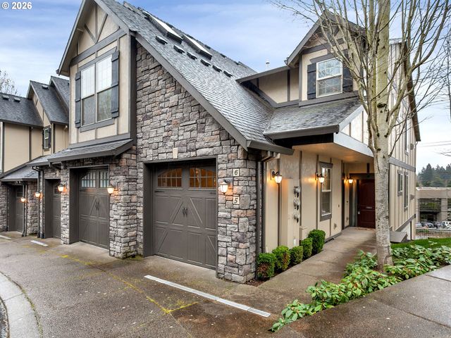 3642 Sw BAIRD St 5, Portland, OR 97219