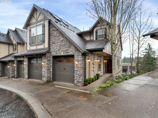 3642 Sw BAIRD St 5, Portland, OR 97219