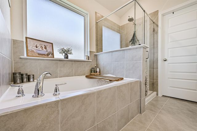 10409 Deussen Lane, Texas City, TX 77591