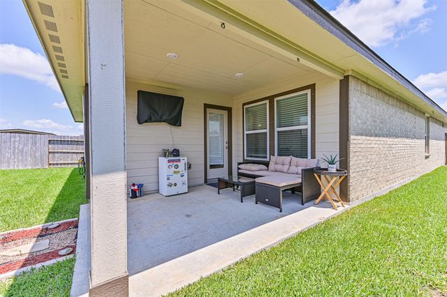 10409 Deussen Lane, Texas City, TX 77591