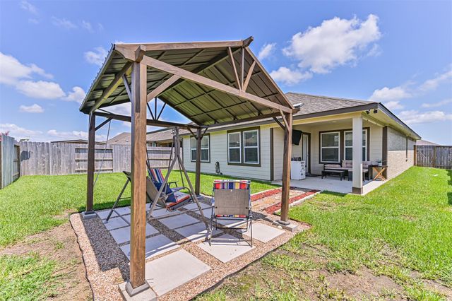 10409 Deussen Lane, Texas City, TX 77591