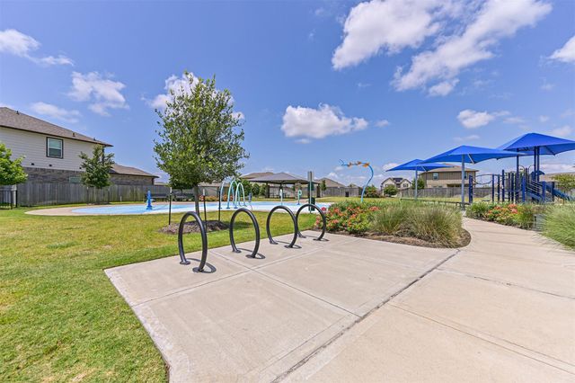 10409 Deussen Lane, Texas City, TX 77591