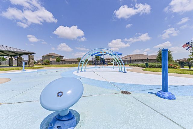 10409 Deussen Lane, Texas City, TX 77591