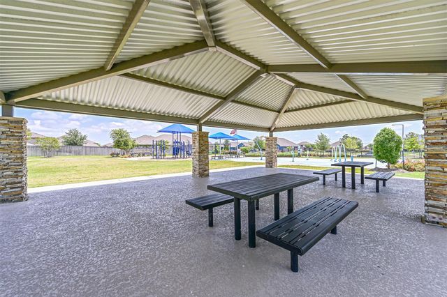 10409 Deussen Lane, Texas City, TX 77591