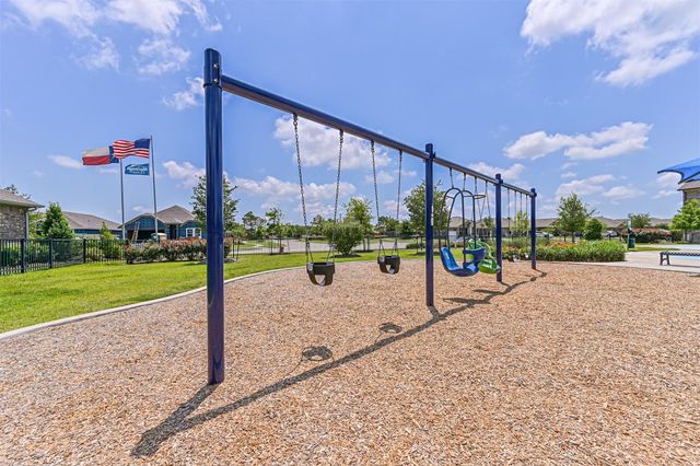 10409 Deussen Lane, Texas City, TX 77591