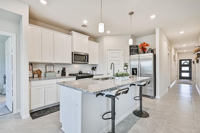 10409 Deussen Lane, Texas City, TX 77591