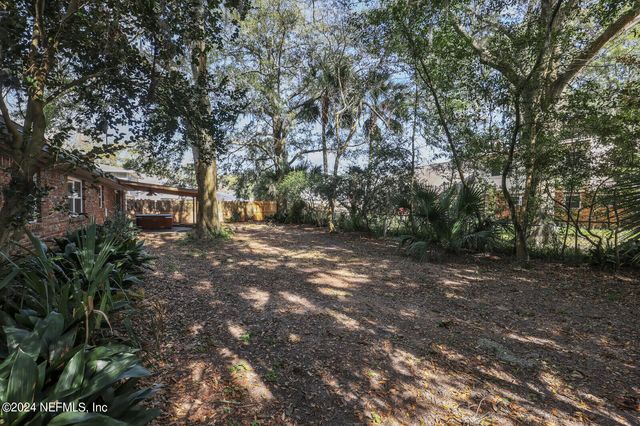 3917 TARA HALL Drive, Jacksonville, FL 32277