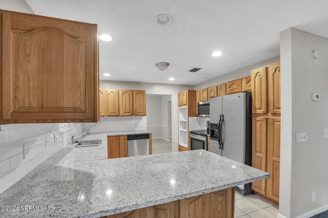 3917 TARA HALL Drive, Jacksonville, FL 32277