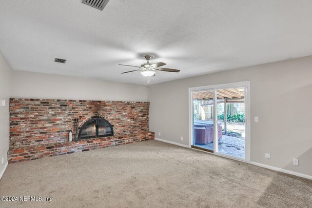 3917 TARA HALL Drive, Jacksonville, FL 32277