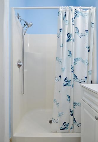 604 AVENUE A, Bayonne, NJ 07002