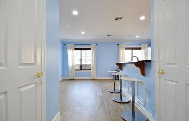 604 AVENUE A, Bayonne, NJ 07002
