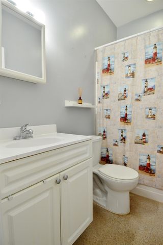 604 AVENUE A, Bayonne, NJ 07002