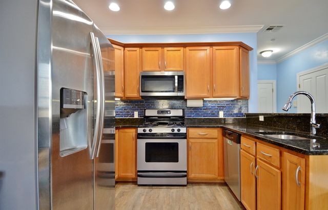 604 AVENUE A, Bayonne, NJ 07002