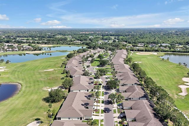 168 CLUB VILLAS LANE, Kissimmee, FL 34744