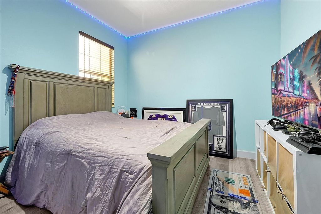 Image 22 of property listing at 168 CLUB VILLAS LANE, Kissimmee, FL 34744