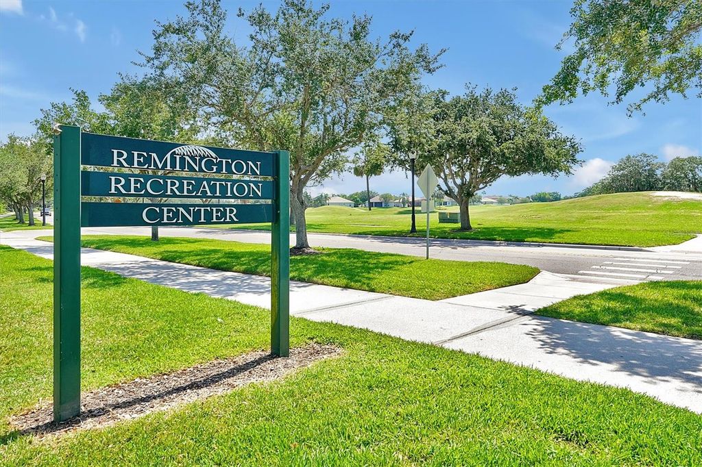 Image 41 of property listing at 168 CLUB VILLAS LANE, Kissimmee, FL 34744