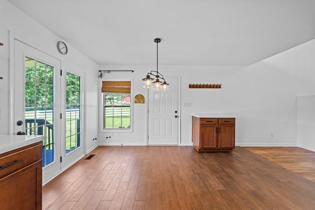 1335 Garrettsburg Rd, Clarksville, TN 37042