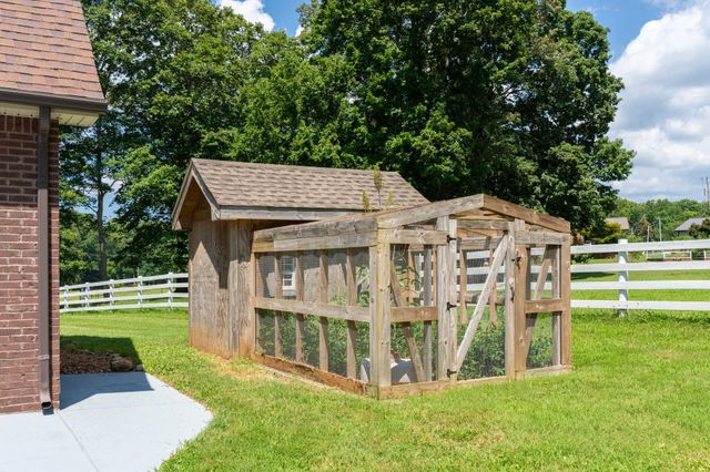 1335 Garrettsburg Rd, Clarksville, TN 37042