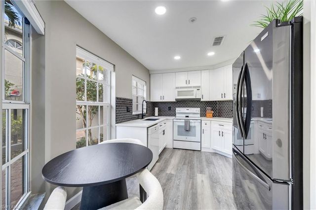 28080 Cavendish CT # 2006, Bonita Springs, FL 34135