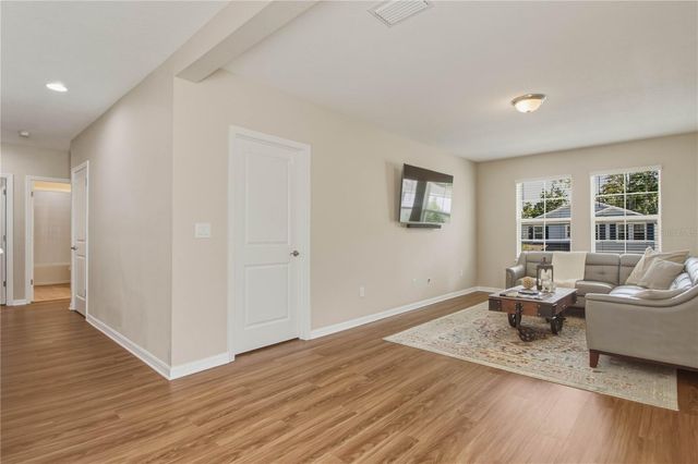 8415 PRAISE DRIVE, Tampa, FL 33625