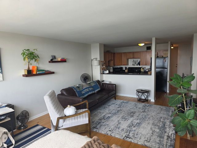 1636 N Wells Street 3004, Chicago, IL 60614