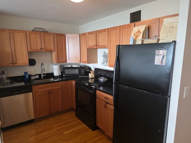 1636 N Wells Street 3004, Chicago, IL 60614