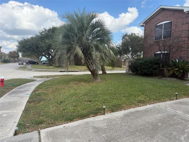 12522 Berry Laurel Lane, Houston, TX 77014