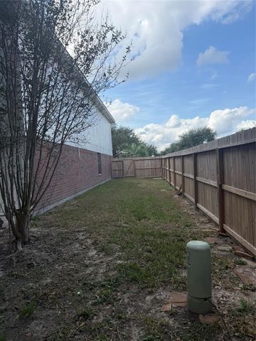 12522 Berry Laurel Lane, Houston, TX 77014