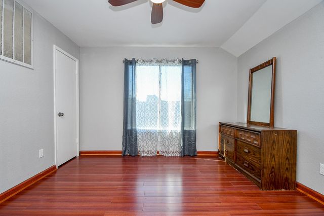 11414 Chariot Drive, Stafford, TX 77477