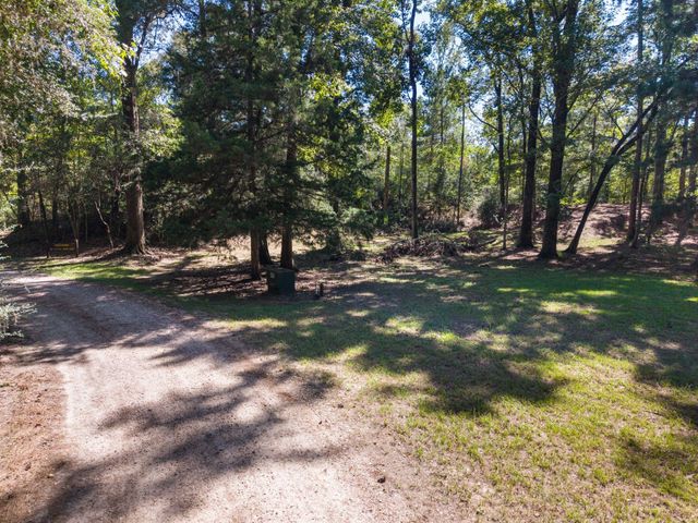 30 Little John Loop, Cleveland, TX 77327