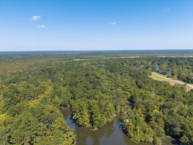 30 Little John Loop, Cleveland, TX 77327