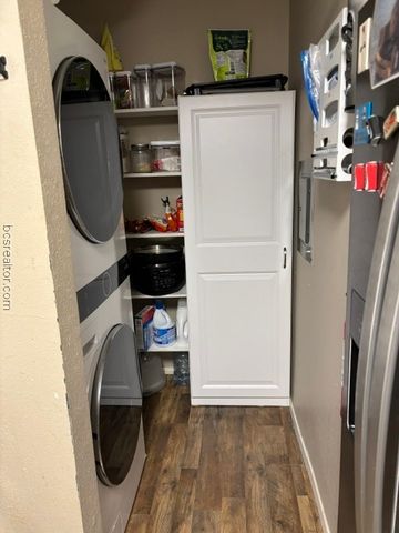 2100 Windsor Drive 32, Bryan, TX 77802