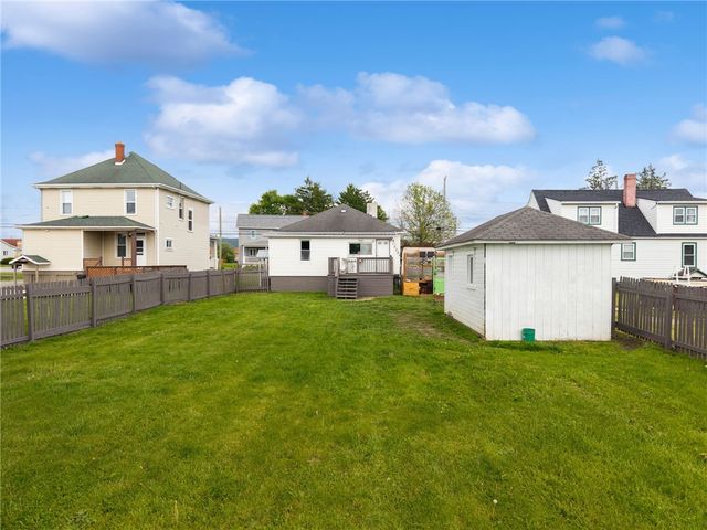 1537 Mount Pleasant Connell Road, East Huntingdon, PA 15666