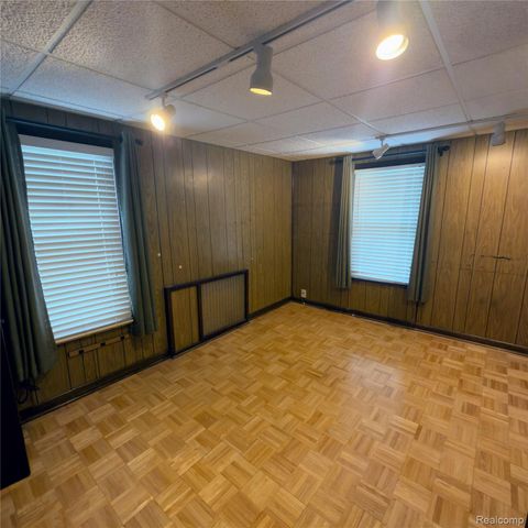 5103 Harding Street, Dearborn Heights, MI 48125