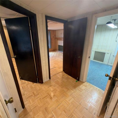 5103 Harding Street, Dearborn Heights, MI 48125